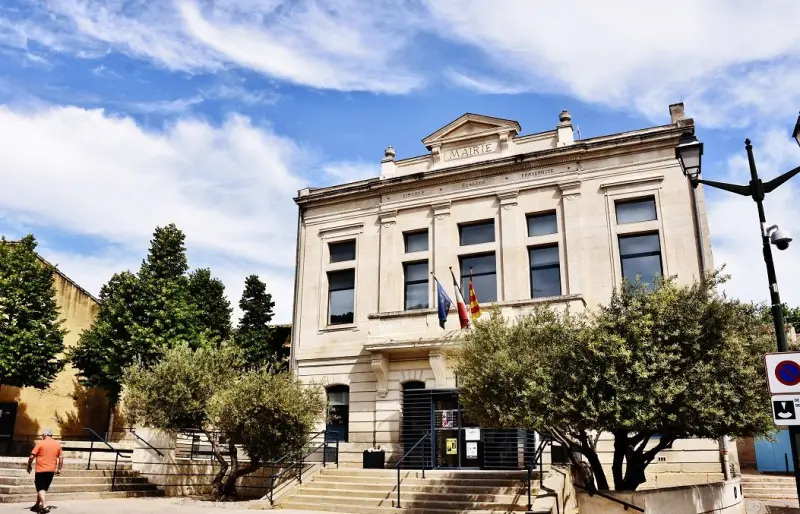 Mairie de Saint-Saturnin-lès-Avignon